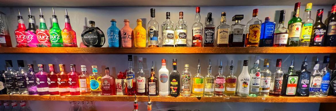 eadens-bar-drinks-selection